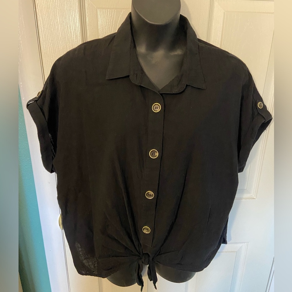 EUC City Chic black viscose linen look button up tie front beachy top Sz 18/M